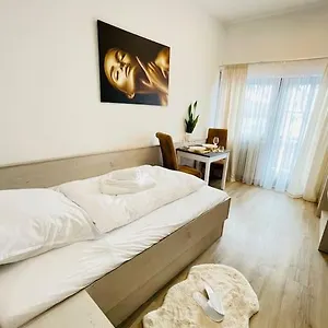 Fewo 20 - Appartement Im Rottalblick - Youngmodern Wohnen, Tiere Willkommen, Bademantelgang Zur Therme, Tv Und Balkon Bad Griesbach im Rottal